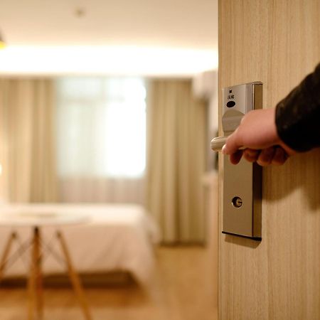 Hotel Nova Rooms Atlanta Shopping Surat Esterno foto