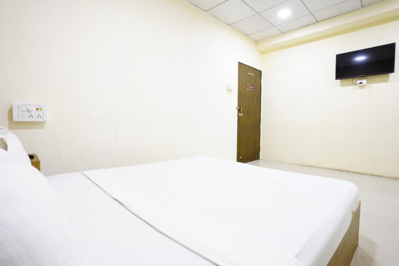 Hotel Nova Rooms Atlanta Shopping Surat Esterno foto