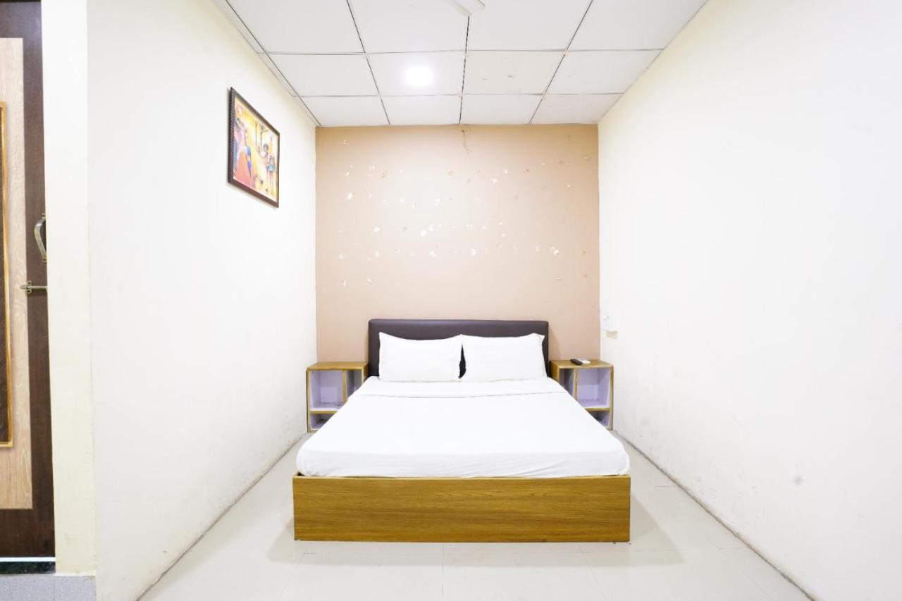 Hotel Nova Rooms Atlanta Shopping Surat Esterno foto