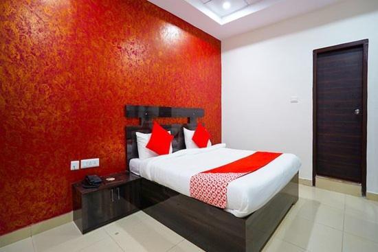 Hotel Nova Rooms Atlanta Shopping Surat Esterno foto